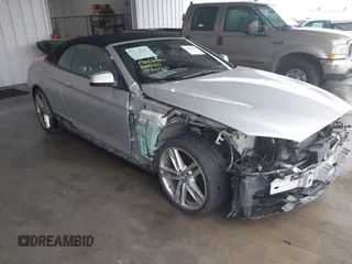 2014 BMW 6 Series 650i with VIN WBAYP9C56ED168961, listed as a IAAI auction lot 41462632 with 39,639 mi miles and . Bid and sale history available at carsss.com. Image 1.