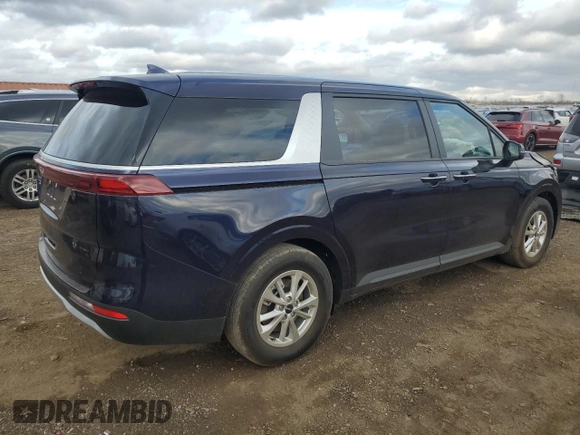 2024 Kia Carnival LX with VIN KNDNB4H39R6303228, listed as a Copart auction lot 78284124 with 8,738 mi miles and Salvage Title. Bid and sale history available at carsss.com. Image 3.