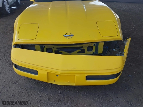 1995 Chevrolet Corvette with VIN 1G1YY22P1S5101368, listed as a IAAI auction lot 42074685 with 106,110 mi miles. Bid and sale history available at carsss.com. Image 6.