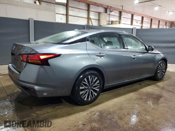 2023 Nissan Altima SV z VIN 1N4BL4DVXPN353328, wystawiony jako Copart lot #59766045 z przebiegiem 56 009 mil mil oraz Czysty tytuł • Clean title. Historia ofert i sprzedaży dostępna na DreamBid. Obrazek 3.