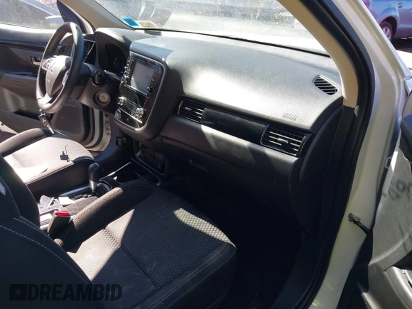 2020 Mitsubishi Outlander ES с VIN JA4AD2A33LZ044887, выставлен на аукционе IAAI как лот 41649411 с пробегом 63 834 миль миль и . История ставок и продаж доступна на DreamBid. Изображение 5.
