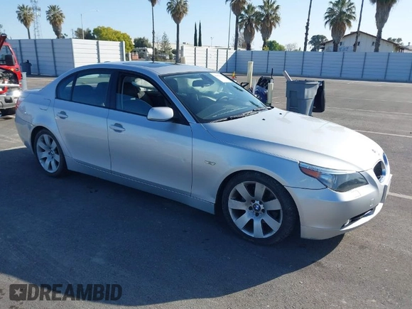 2004 BMW 5 Series 530i with VIN WBANA73504B803790, listed as a IAAI auction lot 41954910 with 130,570 mi miles. Bid and sale history available at carsss.com. Image 1.