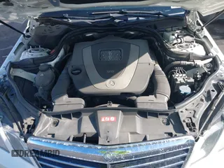 2011 Mercedes-Benz E-Class E 350 Luxury with VIN WDDHF5GB4BA452946, listed as a IAAI auction lot 42090168 with 121,943 mi miles. Bid and sale history available at carsss.com. Image 10.
