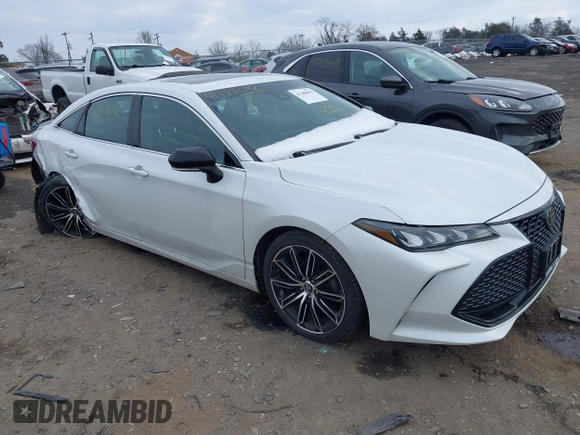 2019 Toyota Avalon XLE with VIN 4T1BZ1FB5KU014903, listed as a IAAI auction lot 41388692 with 100,599 mi miles. Bid and sale history available at carsss.com. Image 1.