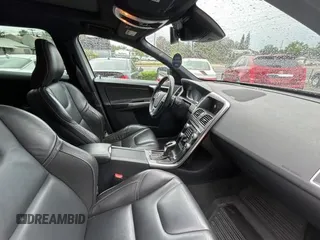 2017 Volvo XC60 R-Design with VIN YV449MRS8H2035952, listed as a Copart auction lot 56962295 with 81,347 mi miles and Clean title. Bid and sale history available at DreamBid. Image 5.