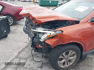 2015 Hyundai Santa Fe z VIN 5XYZT3LB7FG299504, wystawiony jako IAAI lot #42434744 z przebiegiem 104 570 mil mil oraz . Historia ofert i sprzedaży dostępna na DreamBid. Obrazek 17.