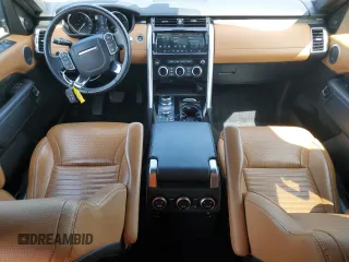 2017 Land Rover Discovery HSE Luxury z VIN SALRHBBV0HA037312, wystawiony jako Copart lot #54817455 z przebiegiem 62 839 mil mil oraz Szkoda całkowita • Salvage title. Historia ofert i sprzedaży dostępna na DreamBid. Obrazek 8.