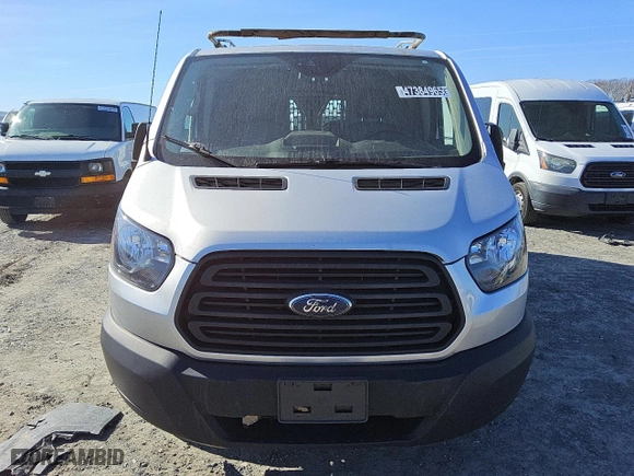 2018 Ford Transit Van with VIN 1FTYR1ZM4JKA08841, listed as a Copart auction lot 49360775 with NaN miles and Clean Title. Bid and sale history available at carsss.com. Image 5.