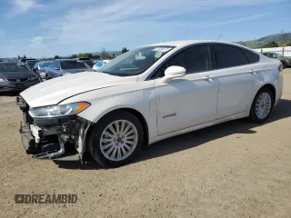 2015 Ford Fusion SE Hybrid with VIN 3FA6P0LU0FR151391, listed as a Copart auction lot 51330575 with 126,417 mi miles and Salvage title. Bid and sale history available at DreamBid. Image 1.
