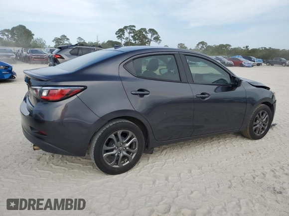 2019 Toyota Yaris L z VIN 3MYDLBYV0KY500741, wystawiony jako Copart lot #53882565 z przebiegiem 118 190 mil mil oraz Nie do naprawy • Non repairable. Historia ofert i sprzedaży dostępna na DreamBid. Obrazek 3.