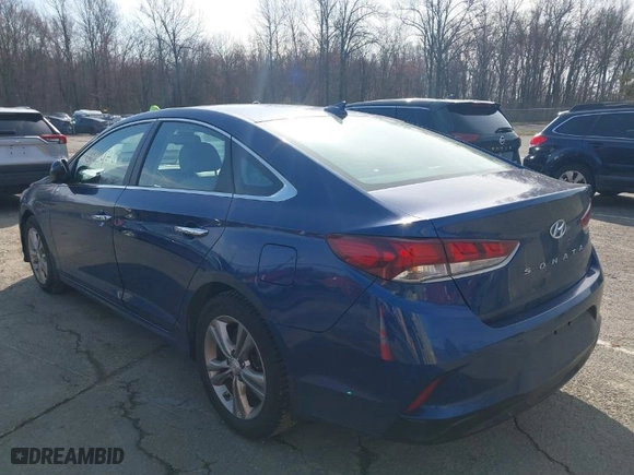 2019 Hyundai Sonata Sport with VIN 5NPE34AF1KH793452, listed as a IAAI auction lot 41924239 with 86,102 mi miles. Bid and sale history available at carsss.com. Image 3.