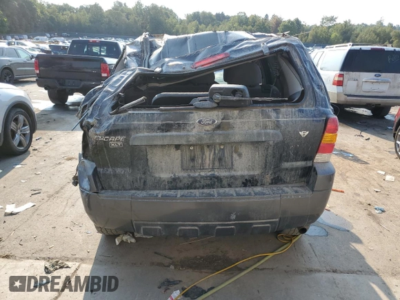 2006 Ford Escape XLT with VIN 1FMYU93126KA52318, listed as a Copart auction lot 71272964 with 0 mi miles and Salvage Title. Bid and sale history available at carsss.com. Image 6.