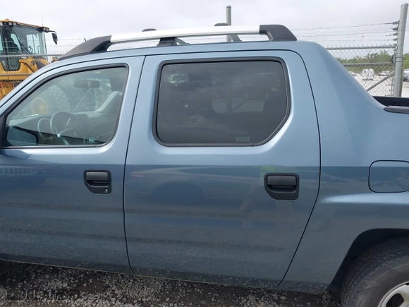 2008 Honda Ridgeline RT with VIN 2HJYK16258H523173, listed as a IAAI auction lot 41957325 with 95,782 mi miles. Bid and sale history available at carsss.com. Image 14.