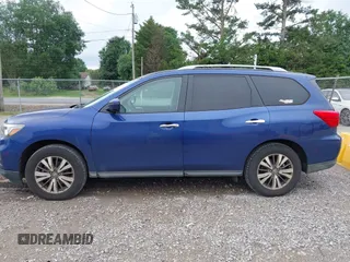 2017 Nissan Pathfinder SV z VIN 5N1DR2MMXHC613443, wystawiony jako IAAI lot #42370891 z przebiegiem 135 460 mil mil oraz . Historia ofert i sprzedaży dostępna na DreamBid. Obrazek 14.
