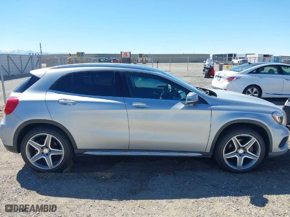 2015 Mercedes-Benz GLA-Class GLA 250 with VIN WDCTG4GB8FJ033607, listed as a IAAI auction lot 41871488 with NaN miles. Bid and sale history available at carsss.com. Image 13.