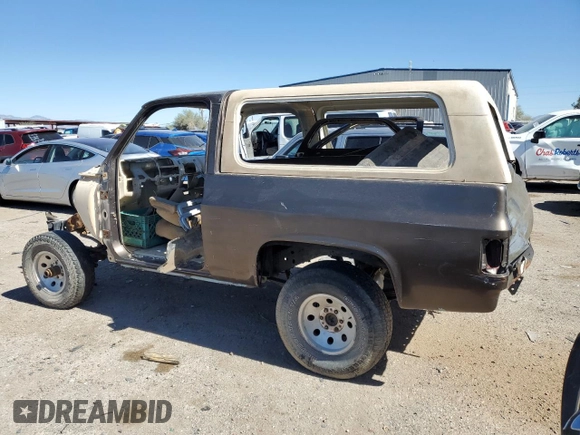1987 Chevrolet Blazer z VIN 1GNEV18K5HF182877, wystawiony jako Copart lot #78032984 z przebiegiem Nie podano mil oraz Czysty tytuł • Clean title. Historia ofert i sprzedaży dostępna na DreamBid. Obrazek 2.