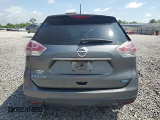 2014 Nissan Rogue S z VIN 5N1AT2MT1EC799624, wystawiony jako Copart lot #56358025 z przebiegiem 123 757 mil mil oraz Szkoda całkowita • Salvage title. Historia ofert i sprzedaży dostępna na DreamBid. Obrazek 6.