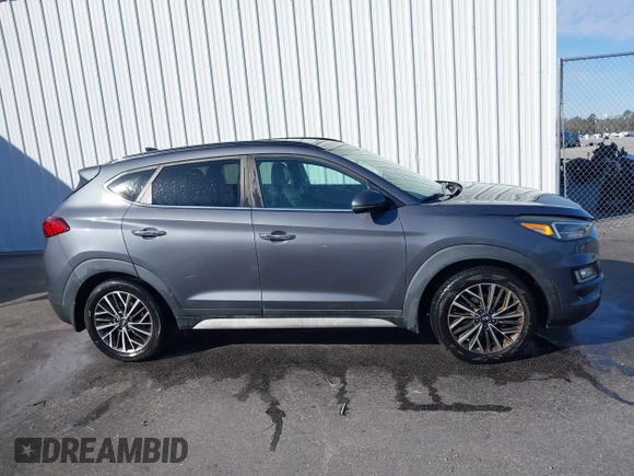 2019 Hyundai Tucson Ultimate with VIN KM8J3CAL5KU853538, listed as a IAAI auction lot 41752809 with 136,348 mi miles. Bid and sale history available at carsss.com. Image 13.