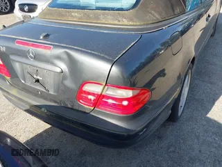 2003 Mercedes-Benz CLK 4.3L with VIN WDBLK70G13T144039, listed as a IAAI auction lot 42013311 with 121,440 mi miles. Bid and sale history available at carsss.com. Image 6.