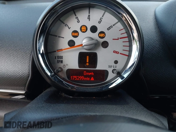 2013 MINI Countryman S ALL4 with VIN WMWZC5C57DWM15738, listed as a IAAI auction lot 42286913 with 175,299 mi miles and . Bid and sale history available at DreamBid. Image 7.