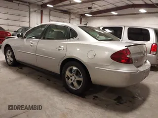2006 Buick LaCrosse CX with VIN 2G4WC582761198119, listed as a IAAI auction lot 41860492 with 238,445 mi miles. Bid and sale history available at carsss.com. Image 3.