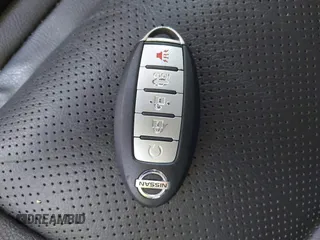 2017 Nissan Maxima S with VIN 1N4AA6AP6HC441664, listed as a IAAI auction lot 39630300 with 80,963 mi miles and . Bid and sale history available at DreamBid. Image 11.