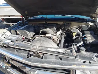 1998 Chevrolet Tahoe z VIN 1GNEK13R7WJ367763, wystawiony jako IAAI lot #41442910 z przebiegiem 270 488 mil mil oraz . Historia ofert i sprzedaży dostępna na DreamBid. Obrazek 10.