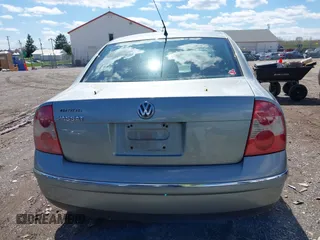 2004 Volkswagen Passat GLS z VIN WVWPD63B04E229578, wystawiony jako IAAI lot #41994869 z przebiegiem 136 746 mil mil oraz . Historia ofert i sprzedaży dostępna na DreamBid. Obrazek 16.