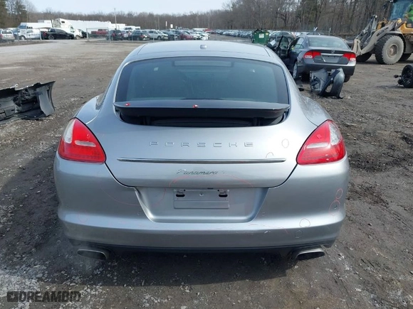 2012 Porsche Panamera with VIN WP0AA2A74CL016133, listed as a IAAI auction lot 41753535 with 84,569 mi miles. Bid and sale history available at carsss.com. Image 16.
