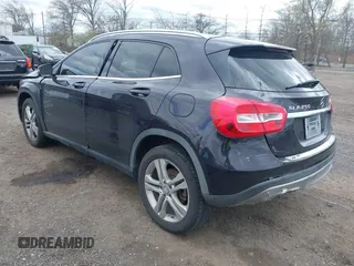 2015 Mercedes-Benz GLA 250 z VIN WDCTG4GB0FJ114889, wystawiony jako IAAI lot #42049338 z przebiegiem 83 676 mil mil oraz . Historia ofert i sprzedaży dostępna na DreamBid. Obrazek 3.