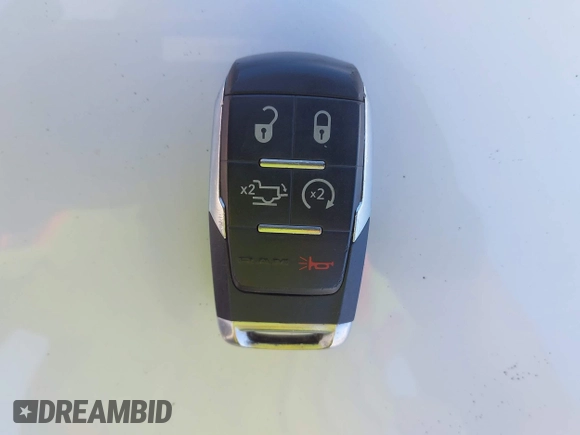2019 Ram 2500 Laramie z VIN 3C6UR5FL9KG727505, wystawiony jako IAAI lot #42460333 z przebiegiem 27 987 mil mil oraz . Historia ofert i sprzedaży dostępna na DreamBid. Obrazek 11.
