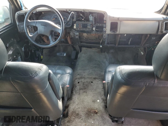 2004 GMC Yukon SLE with VIN 1GKEC13V34J114637, listed as a Copart auction lot 86000424 with 0 mi miles and Salvage Title. Bid and sale history available at carsss.com. Image 8.