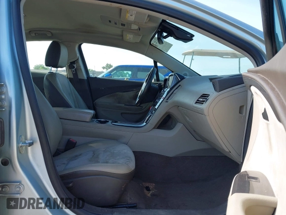 2013 Chevrolet Volt with VIN 1G1RF6E47DU100611, listed as a IAAI auction lot 42138171 with 175,000 mi miles and . Bid and sale history available at carsss.com. Image 5.