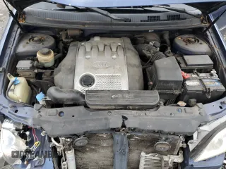 2004 Kia Sedona LX with VIN KNDUP131946505075, listed as a Copart auction lot 81686734 with 108,111 mi miles and Salvage Title. Bid and sale history available at carsss.com. Image 12.