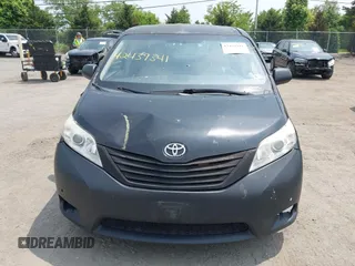 2014 Toyota Sienna L z VIN 5TDZK3DCXES450220, wystawiony jako IAAI lot #42439341 z przebiegiem 220 543 mil mil oraz . Historia ofert i sprzedaży dostępna na DreamBid. Obrazek 12.