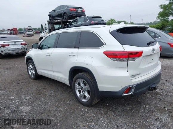 2017 Toyota Highlander Limited with VIN 5TDDZRFH6HS383458, listed as a IAAI auction lot 42510700 with 114,314 mi miles and . Bid and sale history available at DreamBid. Image 3.