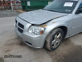 2005 Dodge Magnum SXT z VIN 2D4GZ48V358579406, wystawiony jako IAAI lot #42198627 z przebiegiem 264 473 mil mil oraz . Historia ofert i sprzedaży dostępna na DreamBid. Obrazek 6.