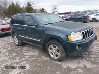2005 Jeep Grand Cherokee Limited with VIN 1J4HR58N05C618277, listed as a IAAI auction lot 41537979 with 188,744 mi miles. Bid and sale history available at carsss.com. Image 1.