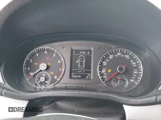 2013 Volkswagen Passat SE с VIN 1VWBH7A34DC144185, выставлен на аукционе IAAI как лот 41930972 с пробегом 232 679 миль миль и . История ставок и продаж доступна на DreamBid. Изображение 7.