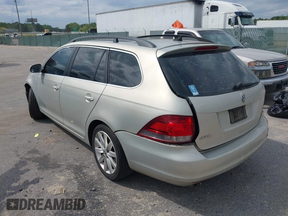 2011 Volkswagen Jetta TDI с VIN 3VWPL7AJ5BM602945, выставлен на аукционе IAAI как лот 42005663 с пробегом 167 275 миль миль и . История ставок и продаж доступна на DreamBid. Изображение 3.