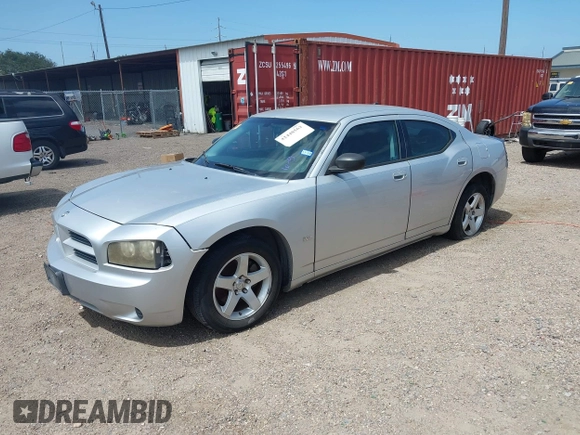 2008 Dodge Charger z VIN 2B3KA43GX8H303530, wystawiony jako IAAI lot #42448562 z przebiegiem 234 466 mil mil oraz . Historia ofert i sprzedaży dostępna na DreamBid. Obrazek 2.