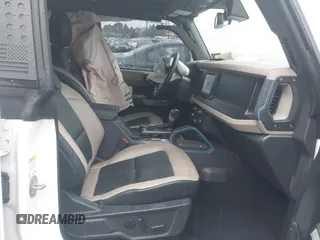 2023 Ford Bronco с VIN 1FMEE5DP6PLB75580, выставлен на аукционе IAAI как лот 42616341 с пробегом 23 098 миль миль и . История ставок и продаж доступна на DreamBid. Изображение 5.