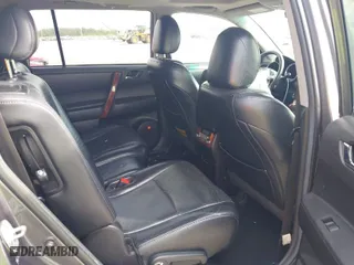 2011 Toyota Highlander Limited with VIN 5TDYK3EH8BS043420, listed as a IAAI auction lot 41936665 with 205,590 mi miles. Bid and sale history available at carsss.com. Image 8.
