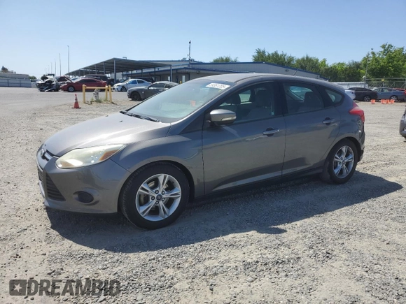 2014 Ford Focus SE z VIN 1FADP3K2XEL457861, wystawiony jako Copart lot #59381205 z przebiegiem 110 430 mil mil oraz Szkoda całkowita • Salvage title. Historia ofert i sprzedaży dostępna na DreamBid. Obrazek 1.