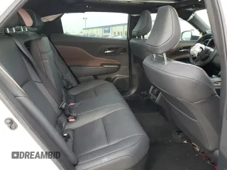 2023 Toyota Crown XLE z VIN JTDAAAAF1P3011754, wystawiony jako Copart lot #41238044 z przebiegiem 6266 mil mil oraz . Historia ofert i sprzedaży dostępna na DreamBid. Obrazek 10.