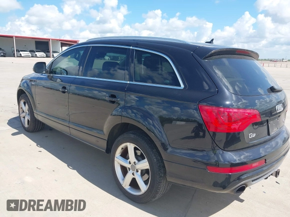 2015 Audi Q7 S line Prestige with VIN WA1DGAFE9FD004677, listed as a IAAI auction lot 42590832 with 150,143 mi miles and . Bid and sale history available at DreamBid. Image 3.