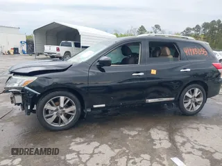 2014 Nissan Pathfinder Platinum with VIN 5N1AR2MM2EC654678, listed as a IAAI auction lot 41983035 with 140,989 mi miles. Bid and sale history available at carsss.com. Image 14.