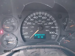 2005 Chevrolet Express Cargo Van with VIN 1GCFG15X651249132, listed as a IAAI auction lot 41736308 with 1,939 mi miles. Bid and sale history available at carsss.com. Image 7.