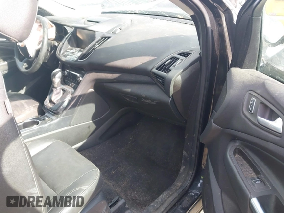 2014 Ford Escape Titanium with VIN 1FMCU9J9XEUC15464, listed as a IAAI auction lot 41524925 with 160,445 mi miles. Bid and sale history available at carsss.com. Image 5.