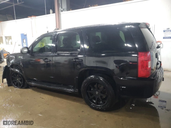 2008 Chevrolet Tahoe Hybrid with VIN 1GNFK13578R179251, listed as a Copart auction lot 44173185 with 152635 miles and Salvage Title. Bid and sale history available at carsss.com. Image 2.